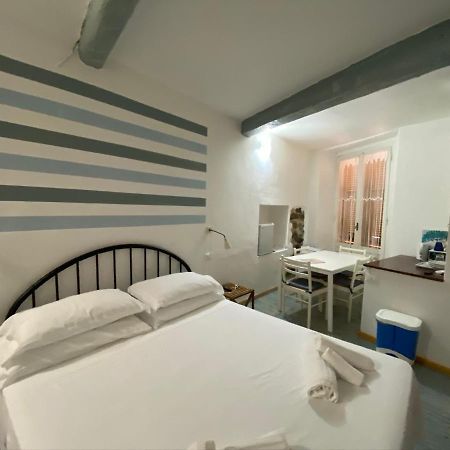 Carugio Rooms 韦尔纳扎 外观 照片